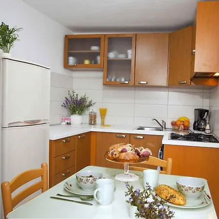 Apartment In - Insel Krk 36848 Vrbnik (Primorje-Gorski Kotar)